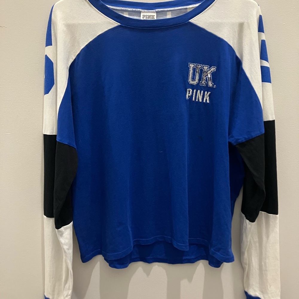 PINK Victoria's Secret blue, White and Black Long Sleeve Wildcats tee. Size xs